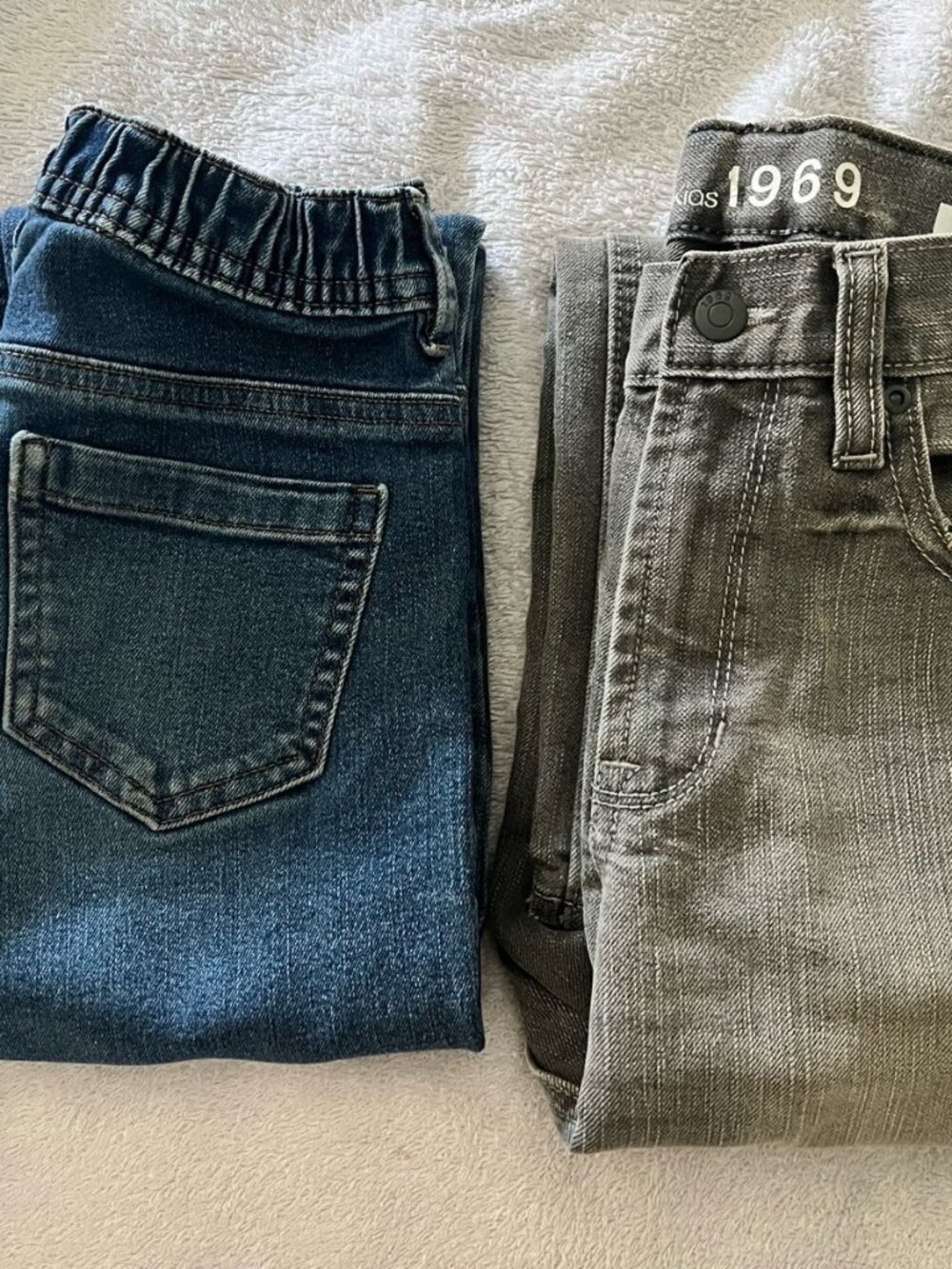 Bundle of 2 pairs of Gap kids Boys 1969 black Relaxed fit Original jeans